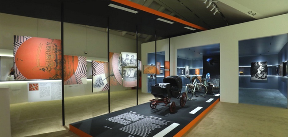 Экспозиция «Hermès Heritage - In Motion»